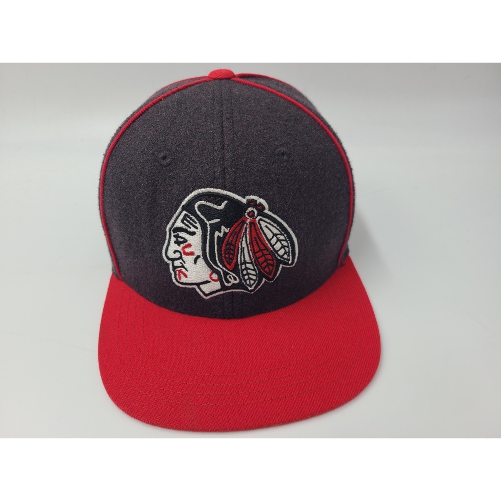 Youth Chicago Blackhawks Signed Autographed Top of the World Snapback Hat Cap